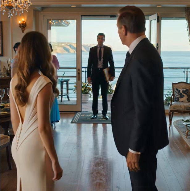 My Father Forced Me To Hand Over The Keys To My Mansion To My Unemployed Brother. When I Refused, Dad Yelled At Me, Calling Me: “Selfish”. I Just Walked Out, Took Out My Phone, And Pressed The Button… 20 Minutes Later, A Man Entered The Hall. “YOU HAVE 3 MINUTES TO…” HE SAID!