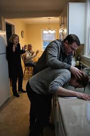 The mother decided to surprise her daughter and went to her house without warning, but what she saw there shocked the woman