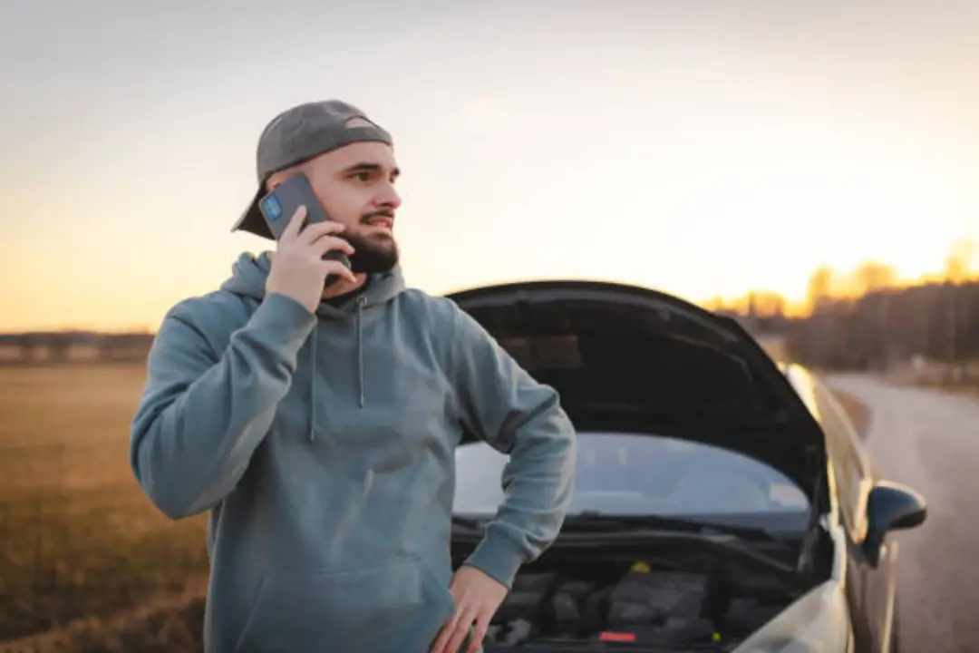 My Girlfriend’s Parents Despised Me—Until the Woman I Once Helped Walked In