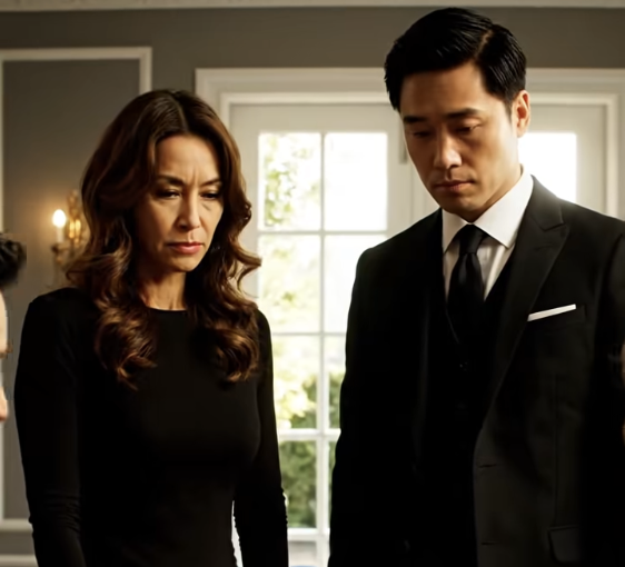 After 11 Years Away, I Flew Home For Grandpa’s Funeral. Mom Opened The Door, But Her New Husband Greeted Me With His Fist. He Said This Wasn’t My House Anymore. He Had No Idea I Still Had The Original Deed Papers… And A Very Good LAWYER