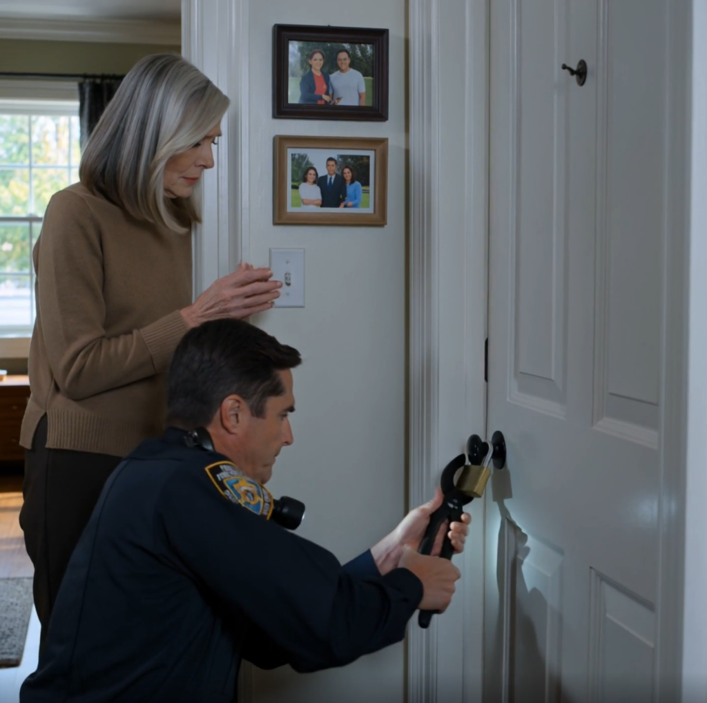 My daughter Rachel hadn’t answered my calls in three weeks, and every text I sent stayed unread. I drove to her house with the spare key, telling myself I was just being a worried dad. The place was quiet—too quiet. Then, from somewhere below, I heard a faint scratching sound coming from the basement. I followed it to the door and froze: a heavy padlock was fastened on the outside. I called the police for a welfare check, and when they removed the lock and eased the door open, the scratching stopped…